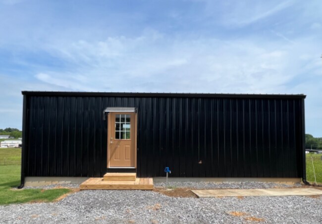 Foto del edificio - 136 Walnut Grove Rd
