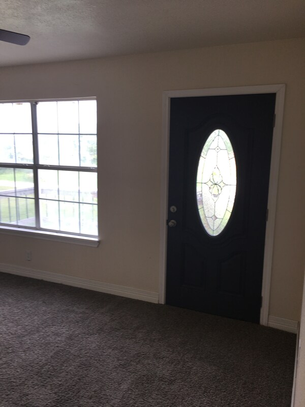 Foto del edificio - 18259 E 650 Rd