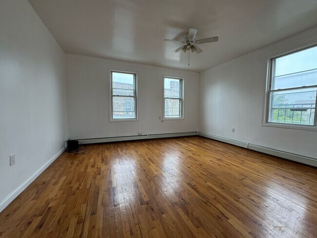 6 Rutgers Ave 5 - 8 Rutgers Ave