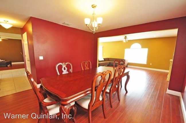 Building Photo - 1021 Mardi Gras Dr