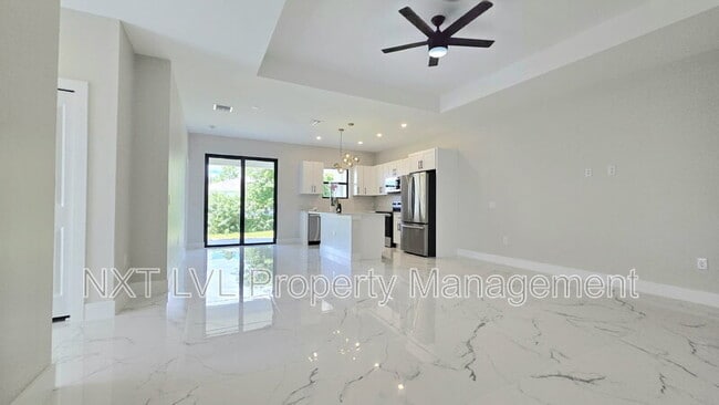 Foto del edificio - 702 Hightower Ave S