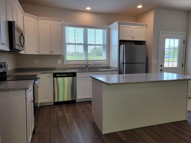 Building Photo - 219 Millard Dr