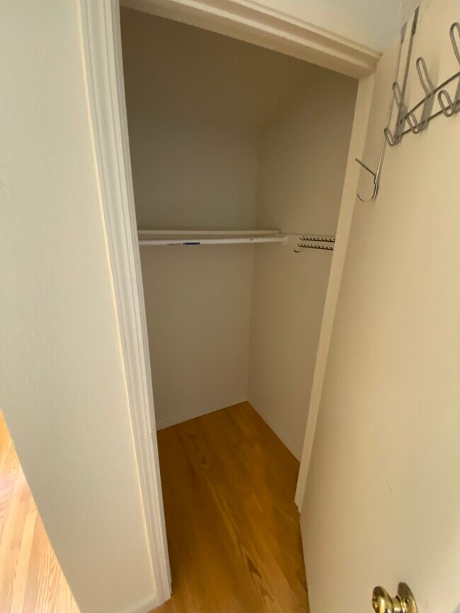 Foto del edificio - 2222 Dwight Way