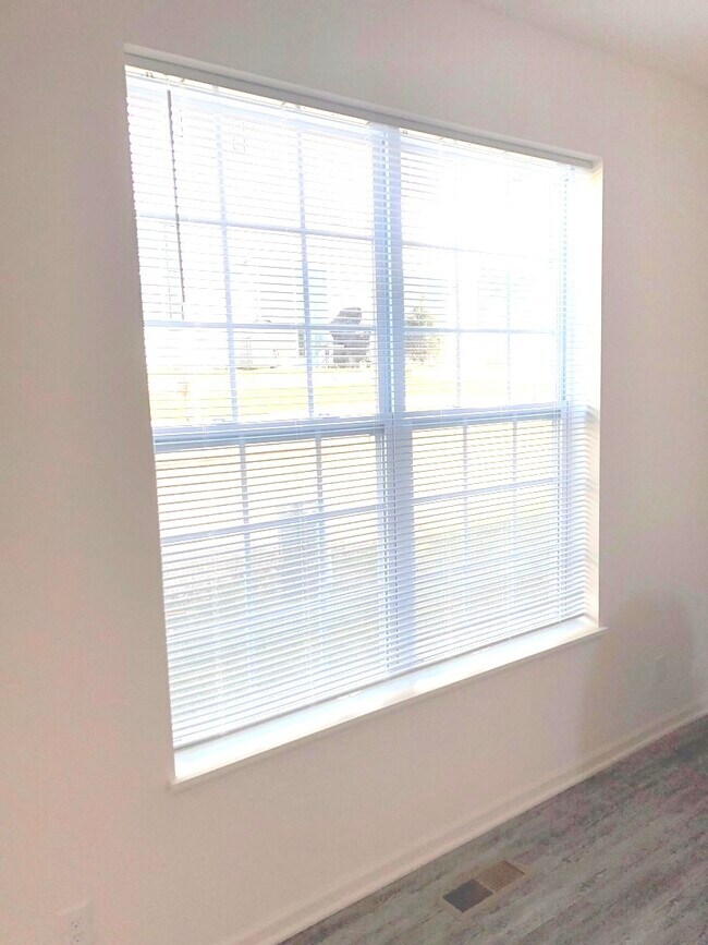 Foto del edificio - 8420 Stillwater Rd