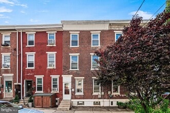 Building Photo - 3126 N 35th St