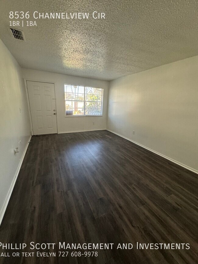 Building Photo - 8536 Channelview Cir