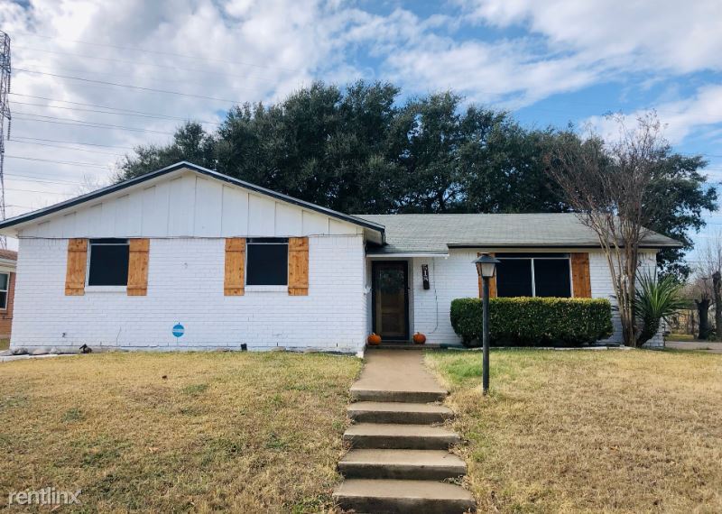 3 br, 2 bath House 518 N 60th St House Rental in Waco, TX