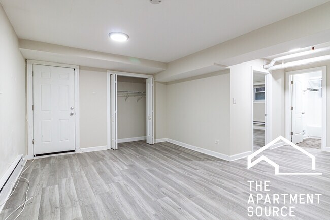 Foto del edificio - 732 W Roscoe St