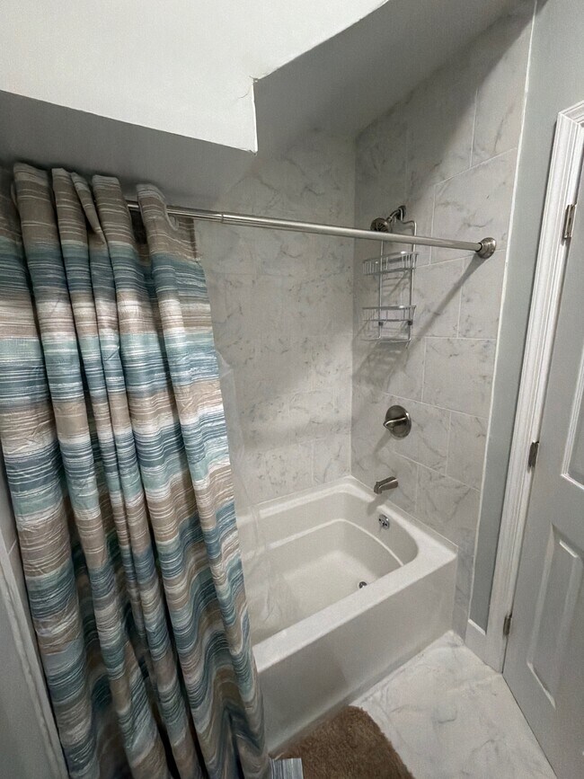 Foto del edificio - 829 E 27th St