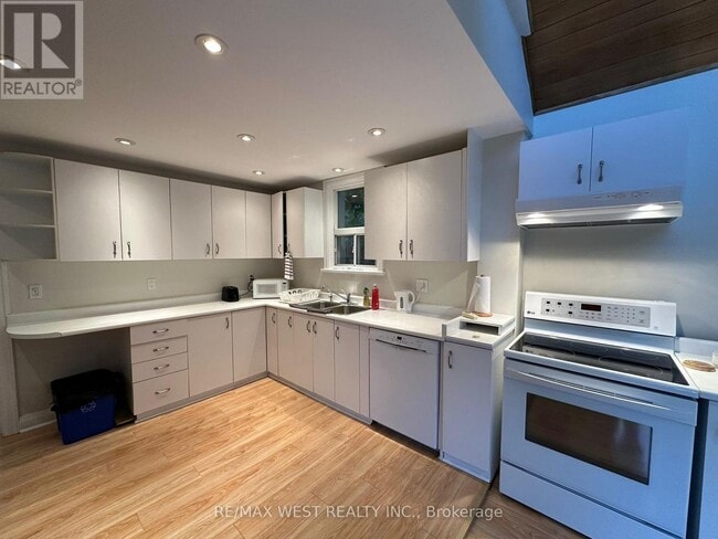 Building Photo - 69 Twenty Fifth St