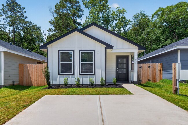 Building Photo - 11927 Detar Ct