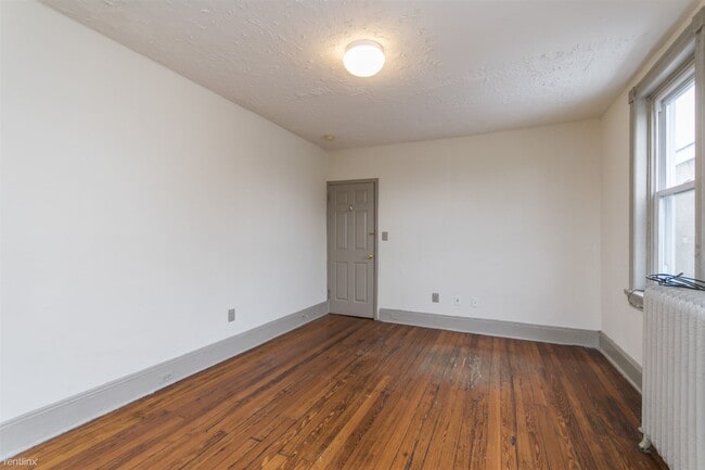 Building Photo - 7 br, 2.5 bath  - 2229 N Park Avenue