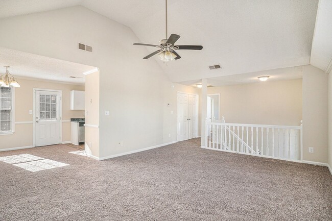 Foto del edificio - 3 bdrm, 2 bath home in Ellenwood!