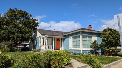 Building Photo - 203 Seaview Ave
