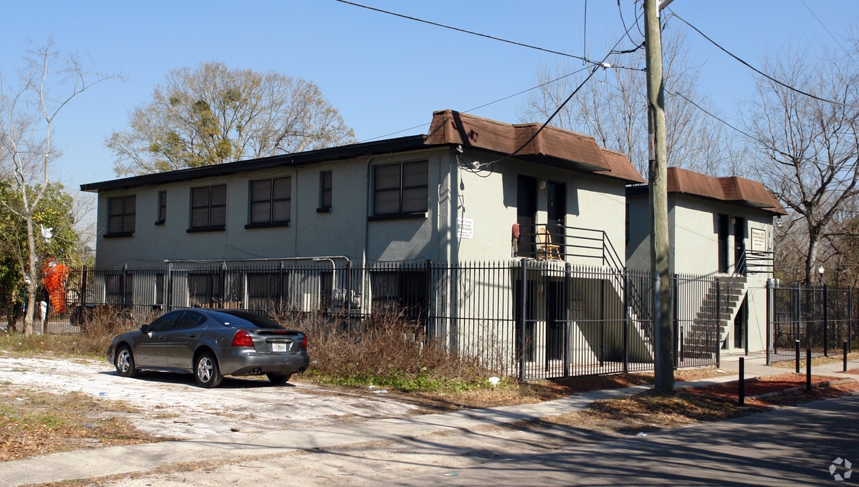 Primary Photo - 1263 22nd St