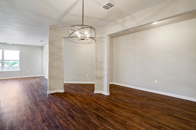 Building Photo - ***MOVE-IN SPECIAL: ONE WEEK FREE***Modern Single-Story Retreat with 3 Bedrooms, Open Layout, and...