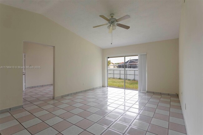 Building Photo - 10975 SW 158th Terrace