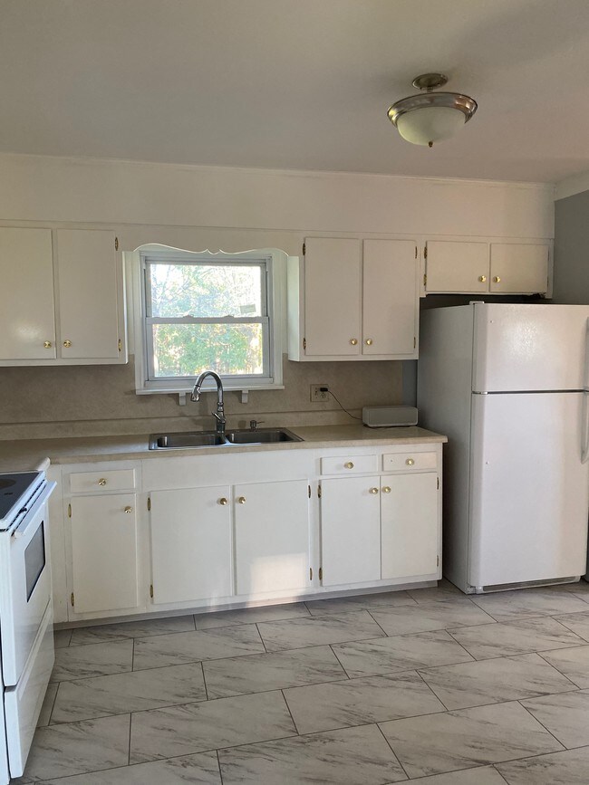 Foto del edificio - 438 Linden St