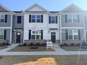 Building Photo - 828 Old Tarboro Rd