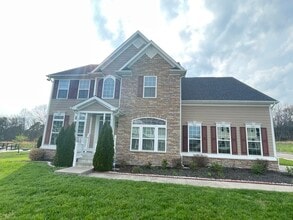 Building Photo - 1015 Crutcher Station Dr