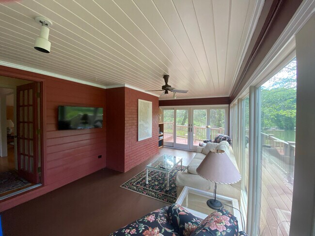 Foto del edificio - 44 Muirfield Ct