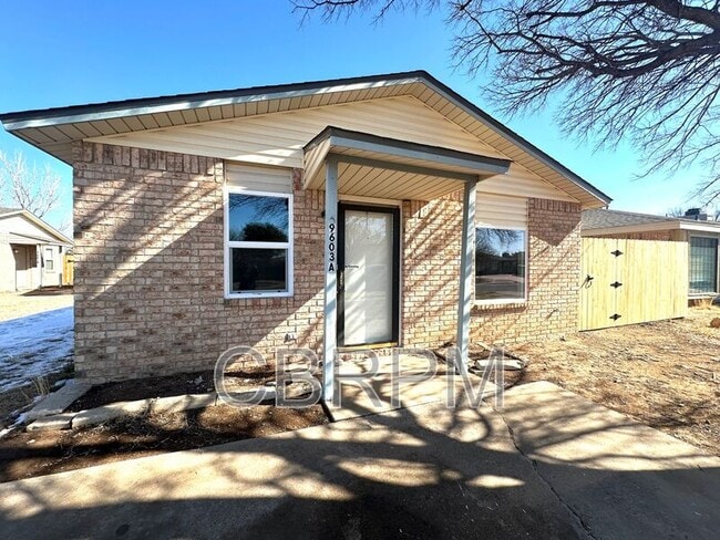 Building Photo - 9603 Elmwood Ave