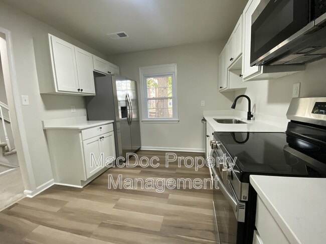 Foto del edificio - 9 Farrell Ln