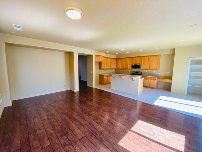 Foto del edificio - Spacious Single Story Home