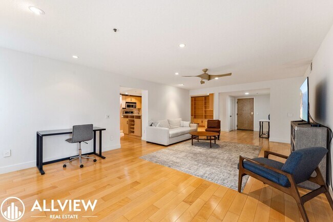 Building Photo - Fully Furnished Condo (2 Bed/2 Bath + Den) Nestled in the Coveted Newport Heights Community!