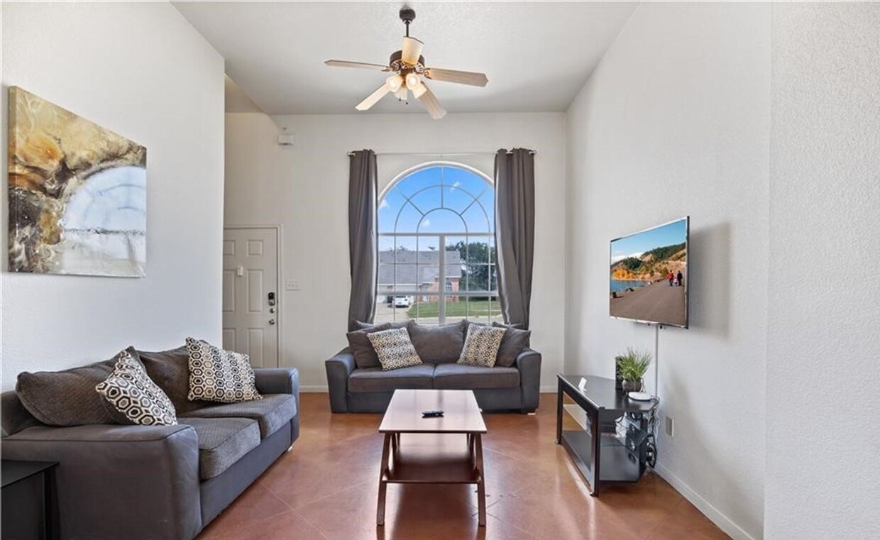 Foto principal - 3807 Littleleaf Ct