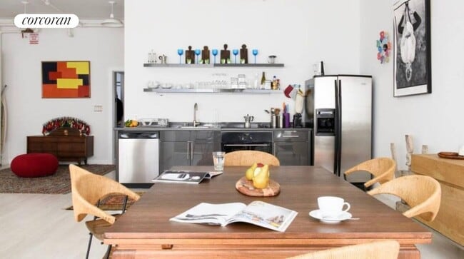 Building Photo - 460 W Broadway