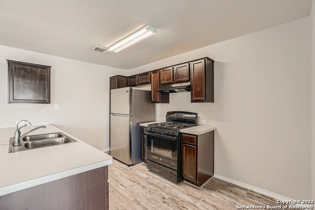 Building Photo - 9710 Marbach Hl