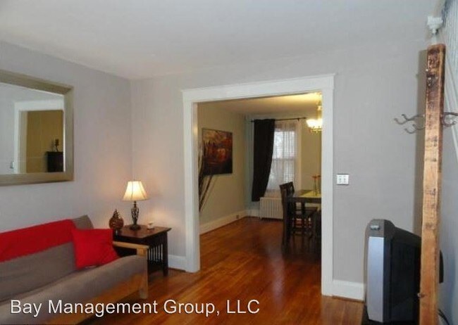 Building Photo - 1210 W 41st St