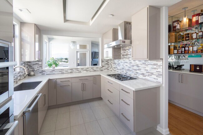 Foto del edificio - 11847 Laurelwood Dr