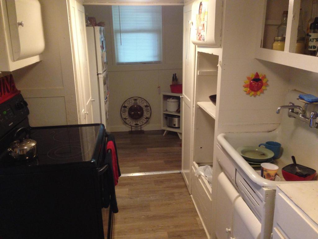 Foto principal - 412 E Spotswood St