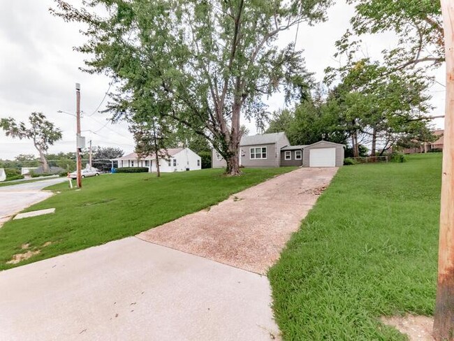 Building Photo - Charming 2 Bedroom in Saint Ann!