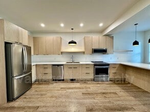 Building Photo - 2563 Hebert Rd