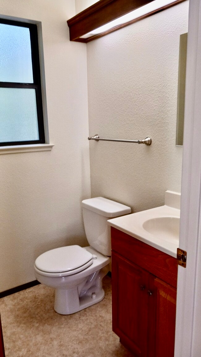 Building Photo - 10483 Woodside Dr