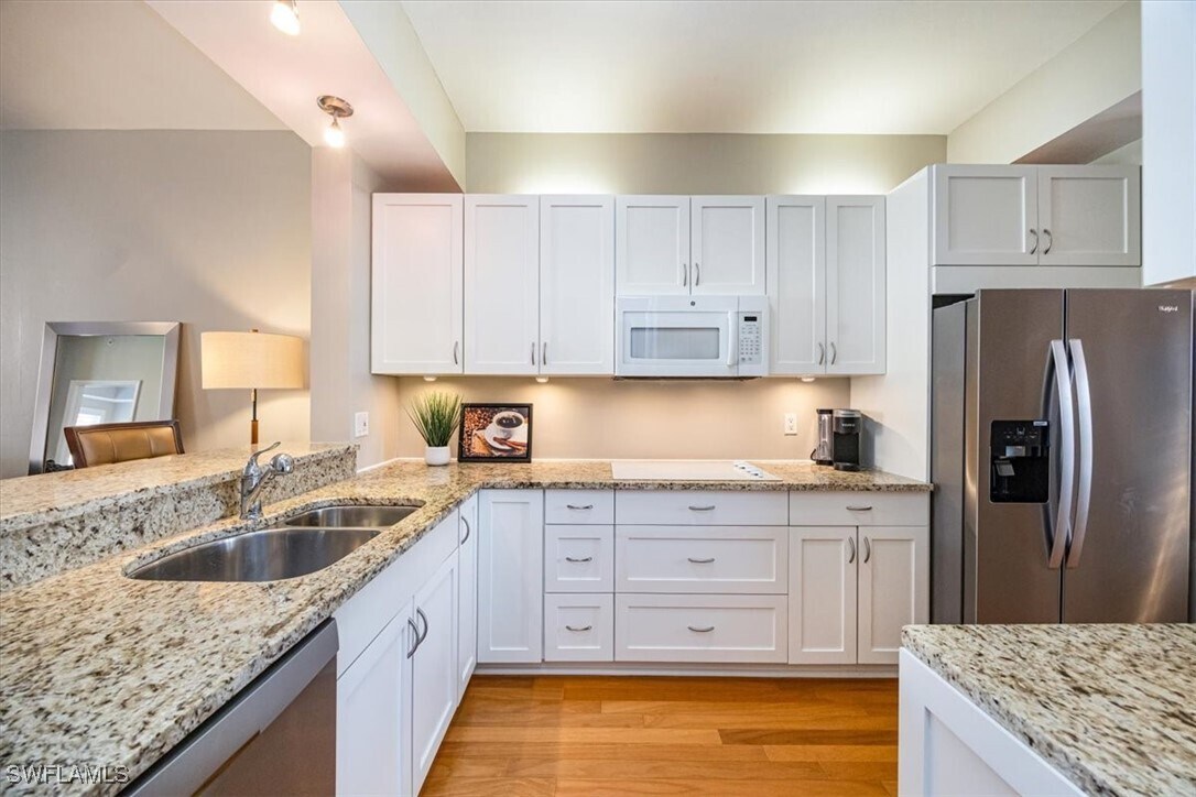 Building Photo - 401 Bayfront Pl