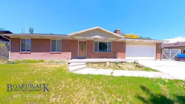 Building Photo - Great 5 Bed Now Available in Riverton