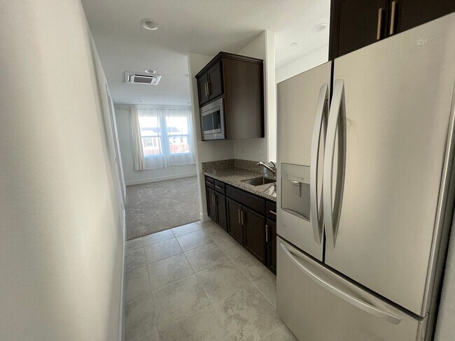 Building Photo - 1204 Del Rancho Way