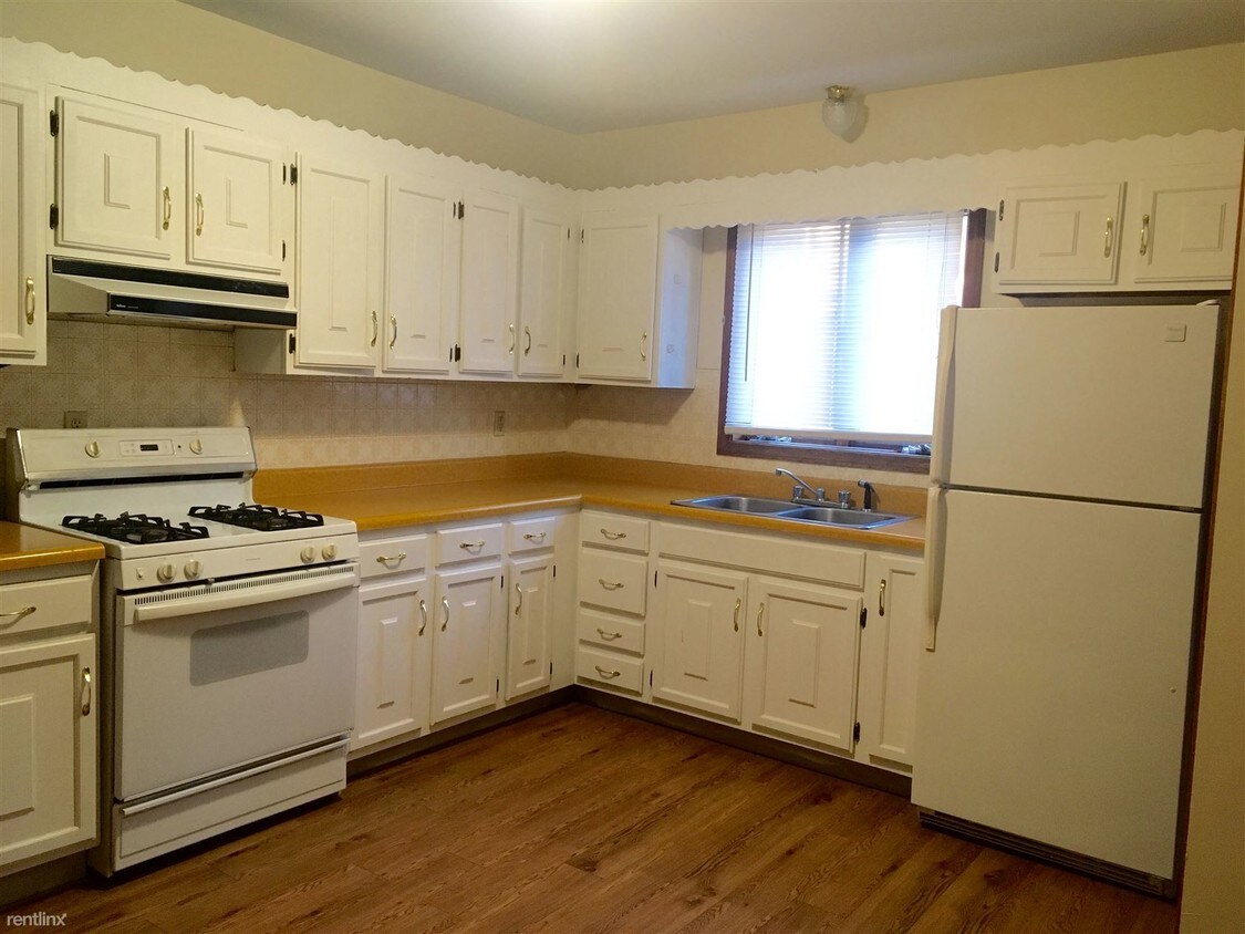 Foto principal - 2 br, 1 bath Apartment - 25 Ward St