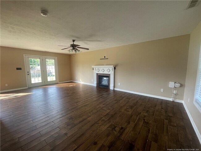Foto del edificio - 6617 Valley Falls Rd
