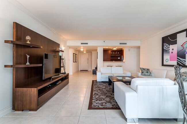 Building Photo - 3400 S Ocean Blvd
