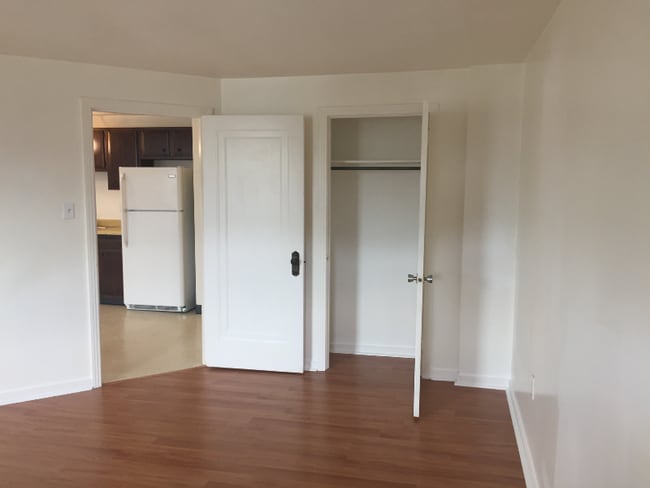 Photo - 1144 Wayne Ave Apartment