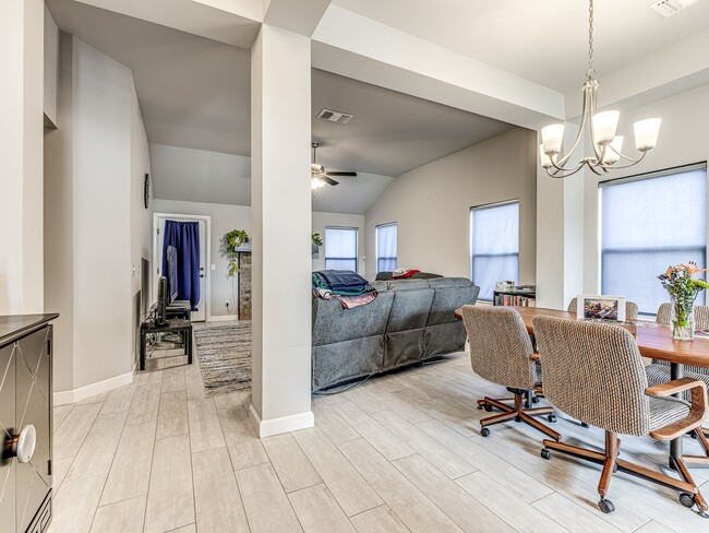 Building Photo - Norman Home for rent + 3 bedrooms + Norman...