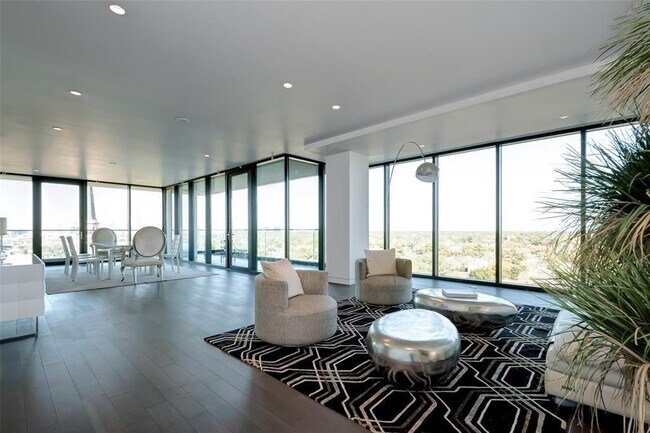 Foto del edificio - 3433 Westheimer Rd