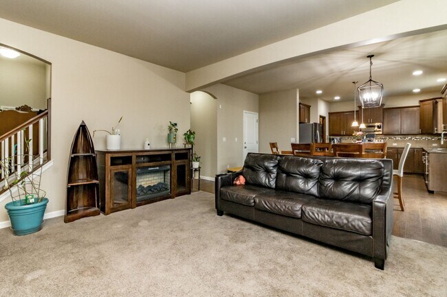 Foto del edificio - Beautiful Home in Highly Sought After Yelm...