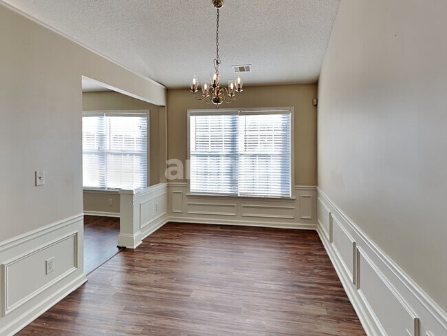 Foto del edificio - 421 Darter Dr NW