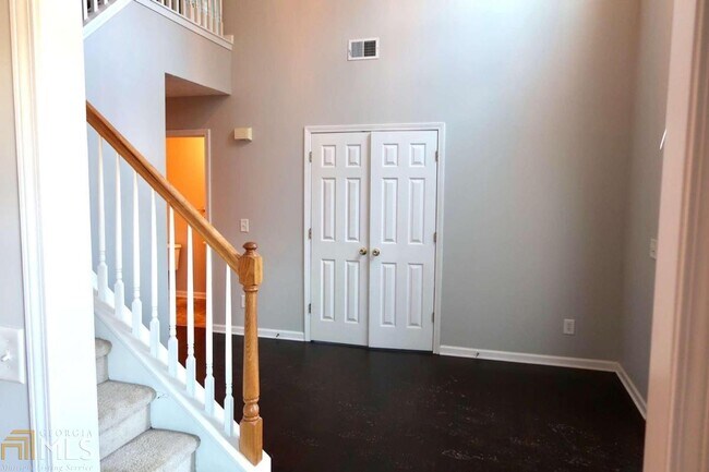 Building Photo - 4096 Hodgdon Corners Dr